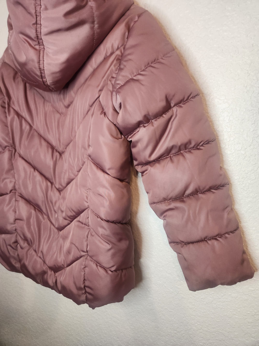 Girls Mauve Puffer Jacket with Faux Fur Trim - Picture 13 of 16